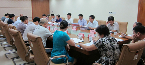 梅州市粮食局39万办公家具采购项目，广东厂家鸿业家具中标